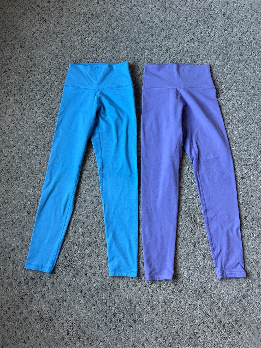two pack blue and purple aerie leggings comment if you want one